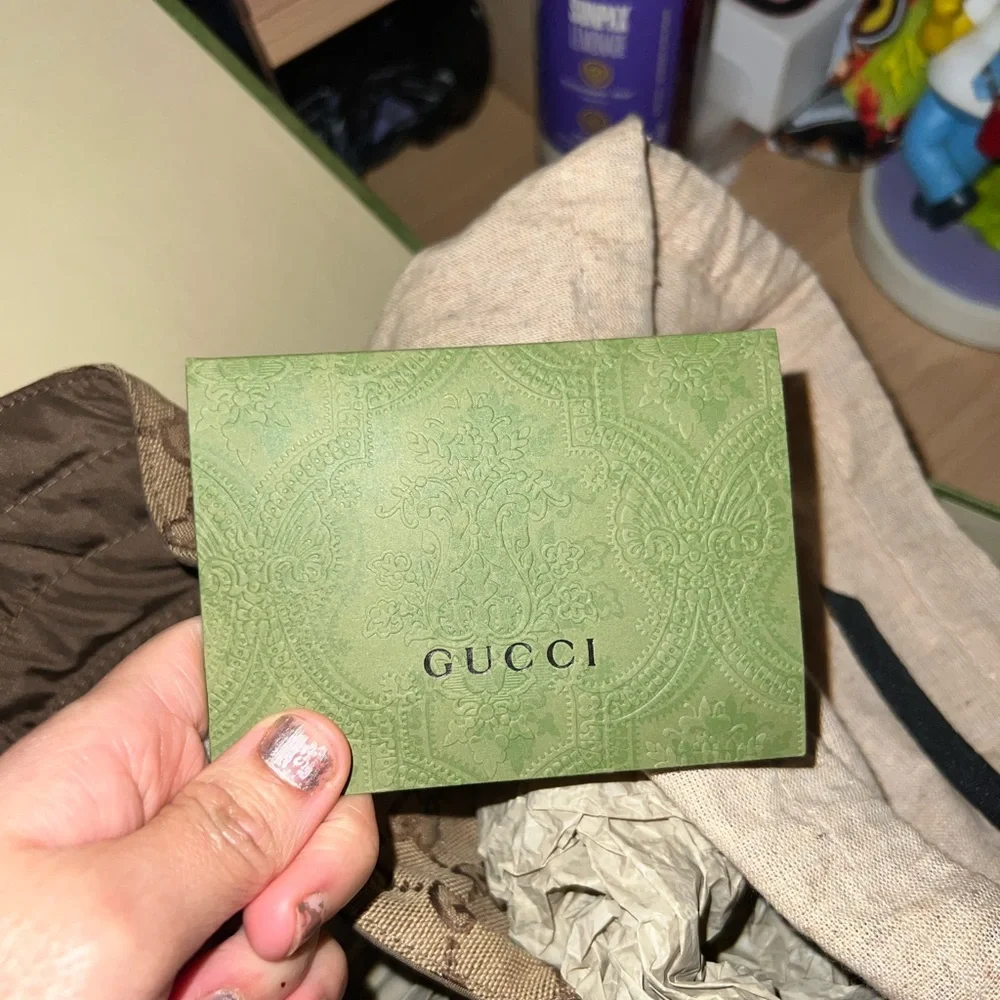 Authentic Gucci bucket hat - Picture 5 of 9